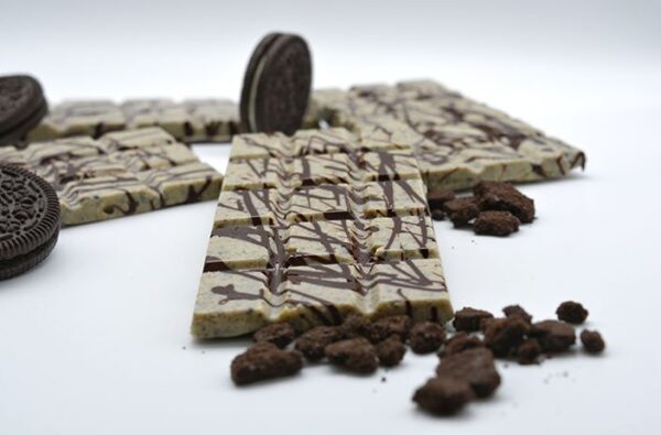 PE COOKIES & CREAM DREAMS BAR